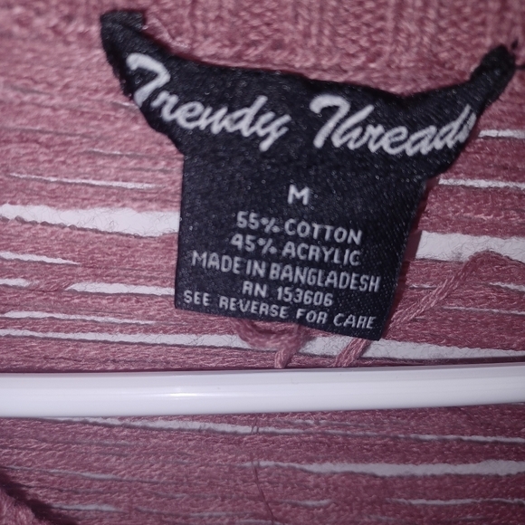 Mauve Trendy Distressed Sweater - W Sz Medium - Picture 4 of 8